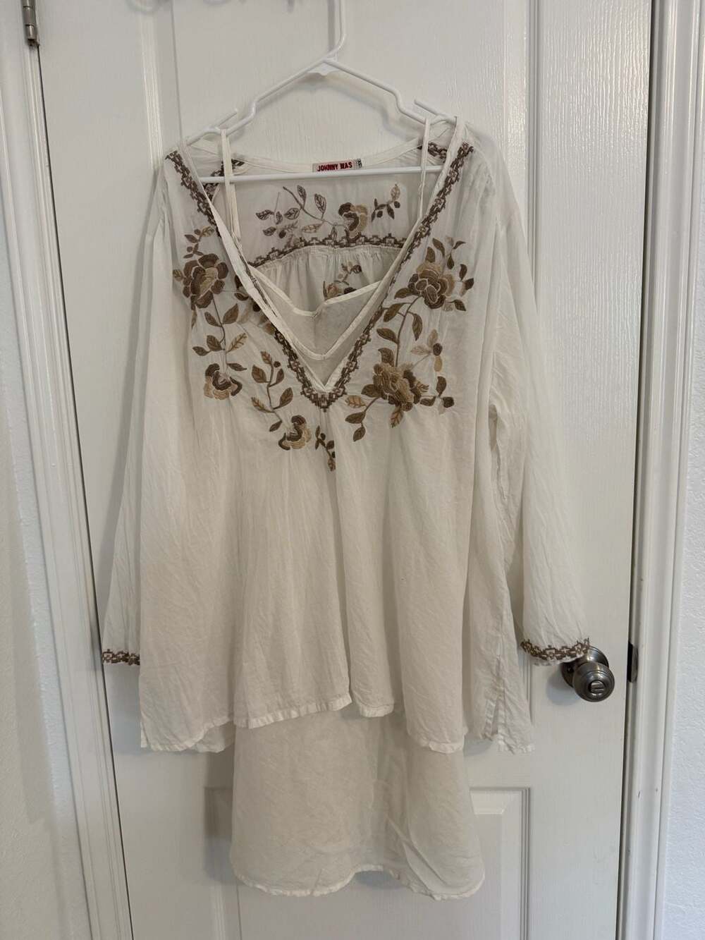 Johnny Was Embroidered Top Size 3X White Floral Boho Long Sleeve